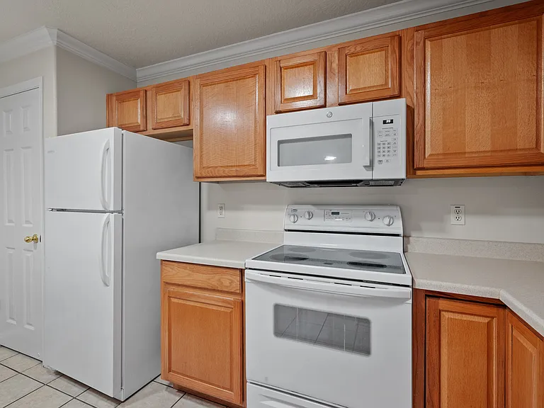 543 N University Ave #107 — Photo 10
