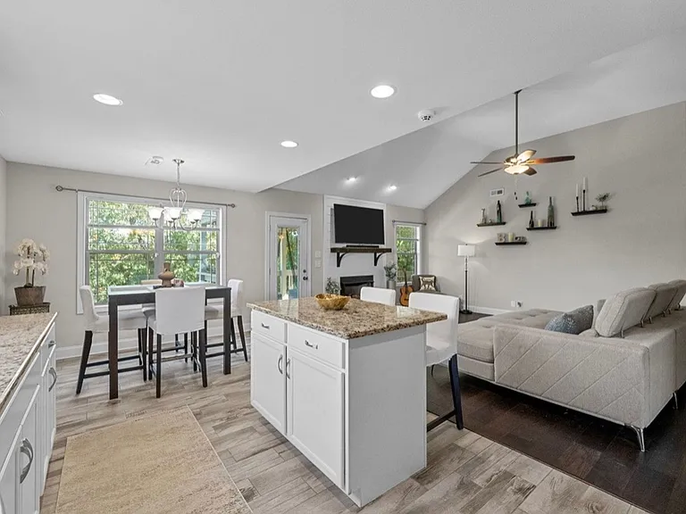 2828 Russet Ridge Dr — Photo 11