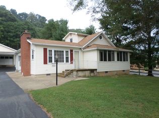 3023 Mallow Rd, Covington, VA 24426