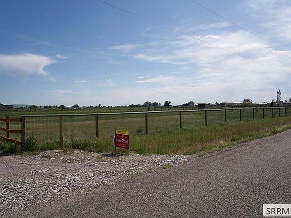 2nd image of 4244 E 100 N