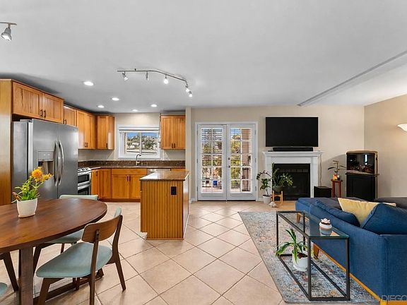 4th image of 3111 Ingelow St APT C