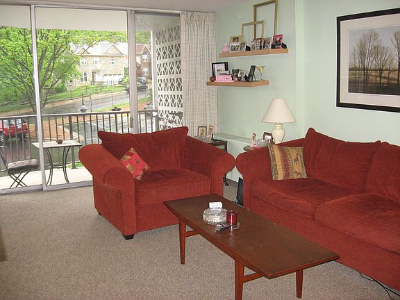 3rd image of 3333 University Blvd W APT G3
