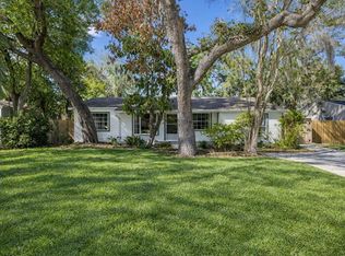 815 W Lowry Ln, Tampa, FL 33604