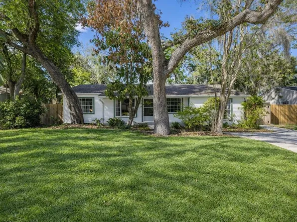 815 W Lowry Ln, Tampa, FL 33604