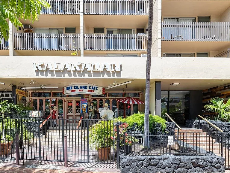 1911 Kalakaua Ave #406 — Photo 16