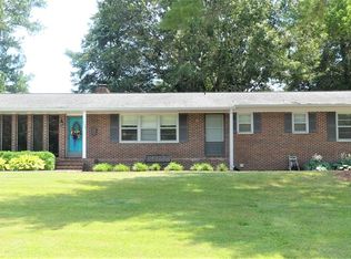 117 Pine Tree Ln, Chase City, VA 23924