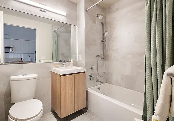 4th image of 445 Grand Ave #921