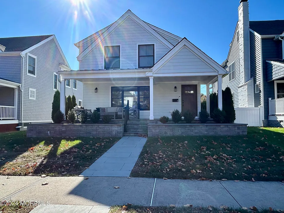 411 Sylvania Ave