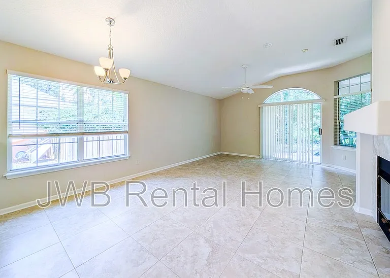 1672 Blue Heron Ln — Photo 6