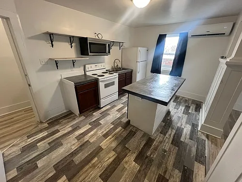 Floor plan 202