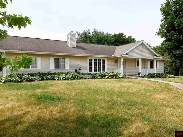 100 11th Ave NE, Waseca, MN 56093