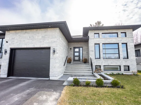 406 Dore St, Casselman, ON K0A 1M0