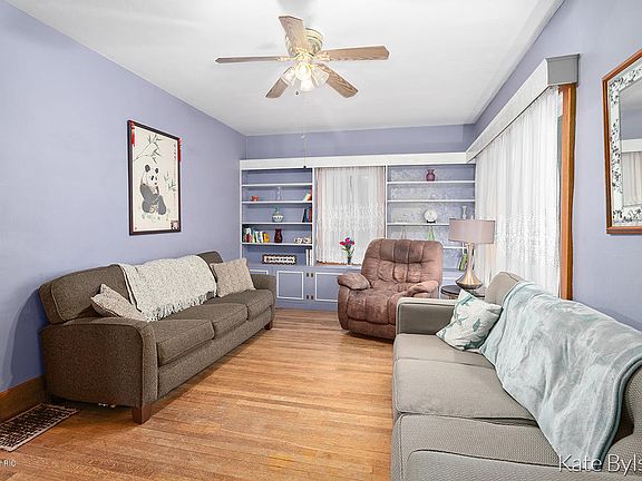 5th image of 2769 Richmond St NW