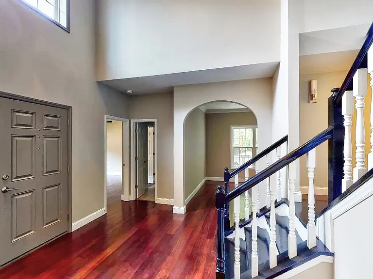425 New Parkside Dr — Photo 10