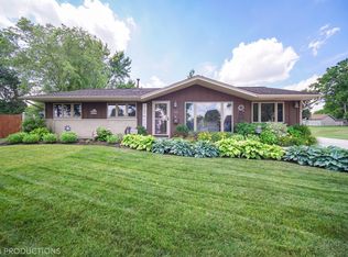 705 Belmont Ct, Romeoville, IL 60446