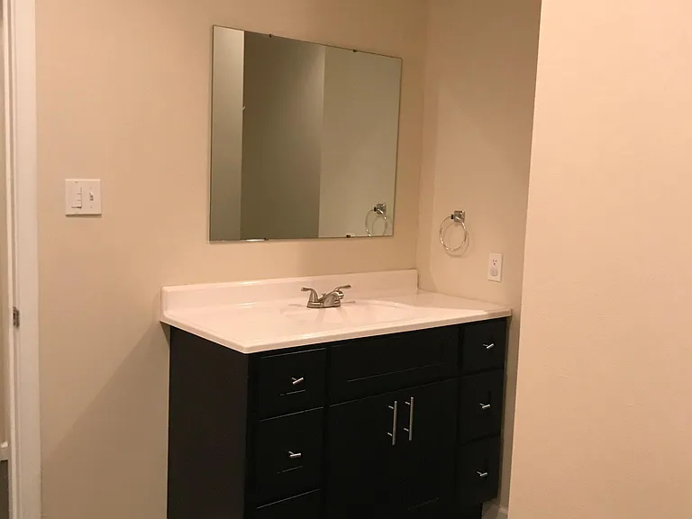 302 Gabreten Ln #B — Photo 8