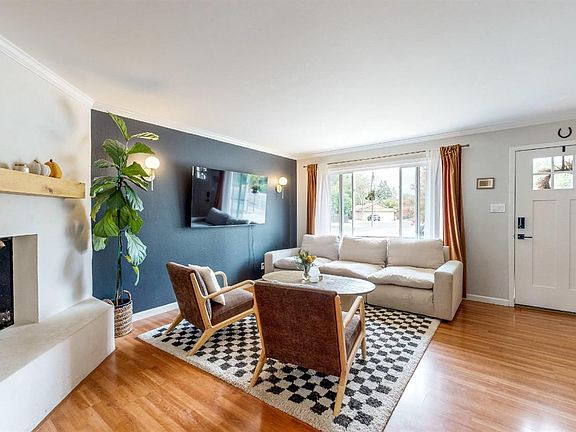 3rd image of 5046 Parkhurst Drive