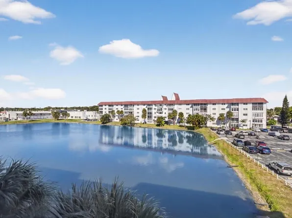 4751 NW 21st Street #417, Lauderhill, FL 33313