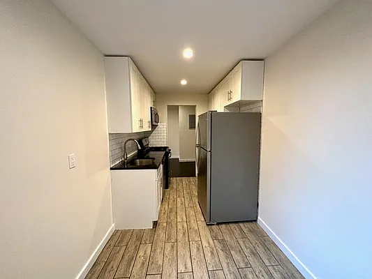 Rented by LRGNY Group, Inc. | media 27