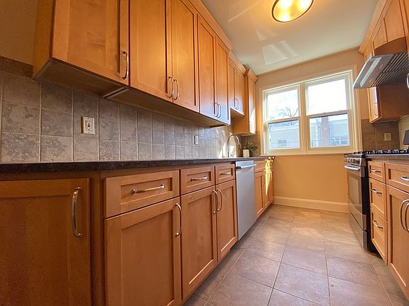 4th image of 28-43 41st St #1