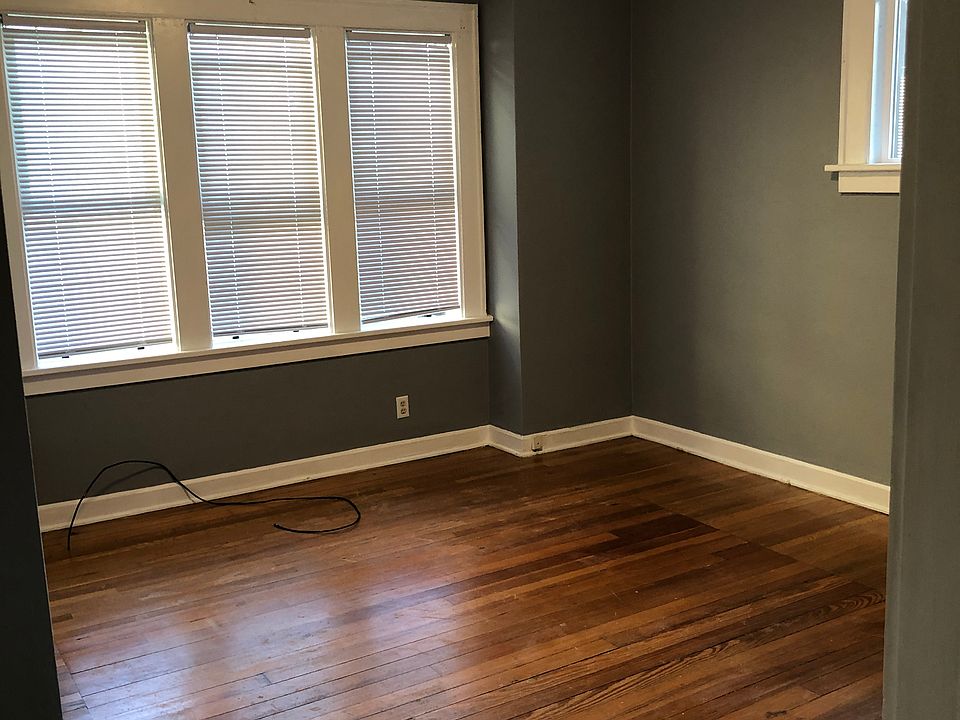 Large Bedroom
