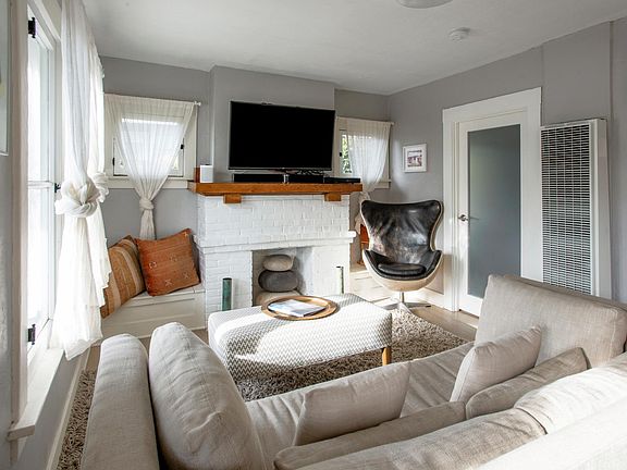 2nd image of 912 4th Ave #3