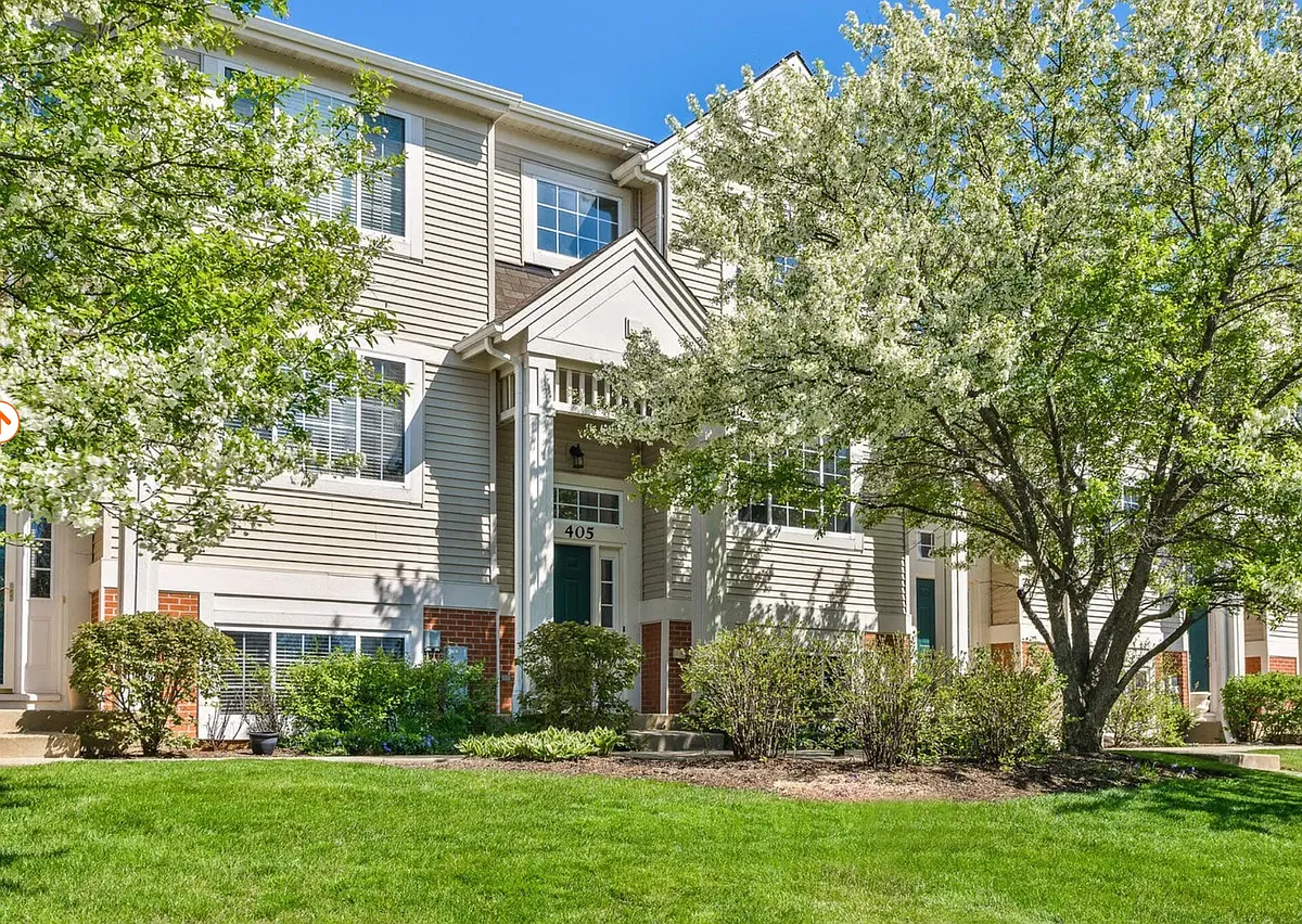 Building Photo - 406 Cary Woods Cir