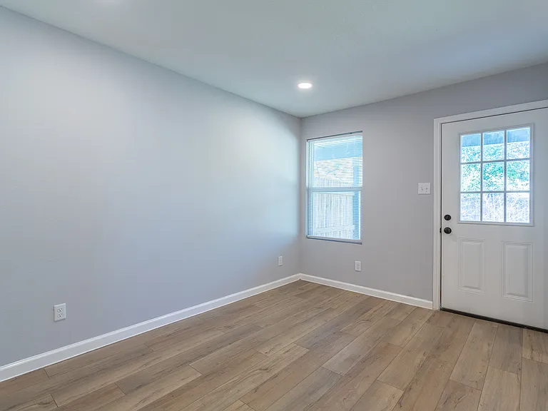 315 Bundy St #2 — Photo 15