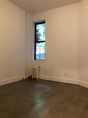 Rented by Parkway CRG Ltd. | media 13