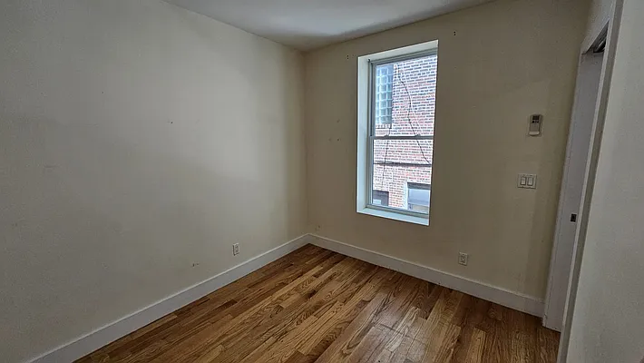 Rented by David Francis New York LLC | media 28