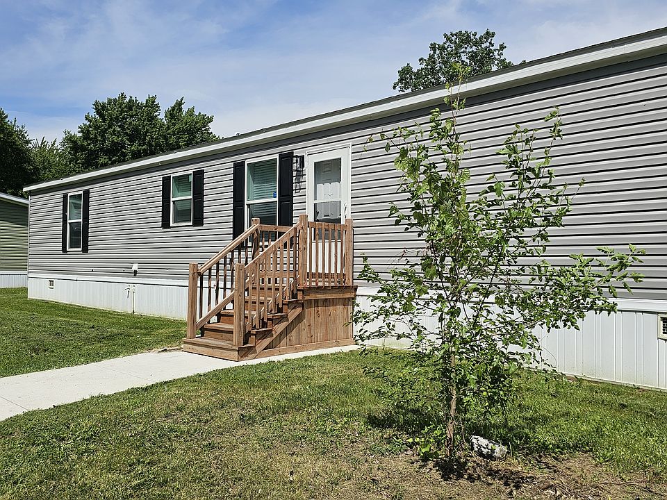 1st image of 575 Cashew St