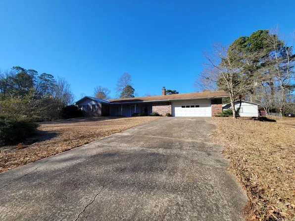 320 Heritage Pl, De Queen, AR 71832