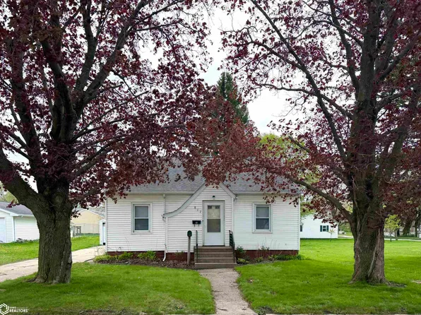 817 Pierce St, Iowa Falls, IA 50126