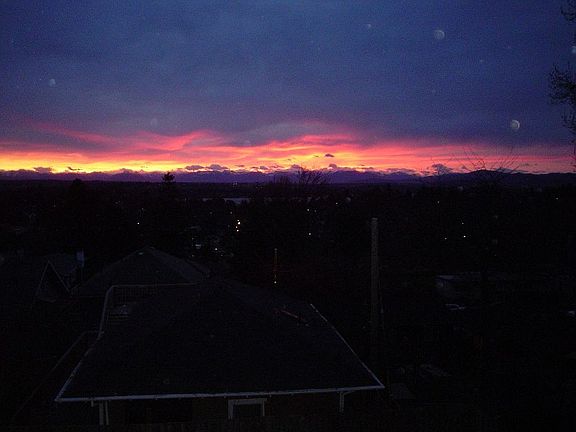 Sunrise over Cascades and Bellevue