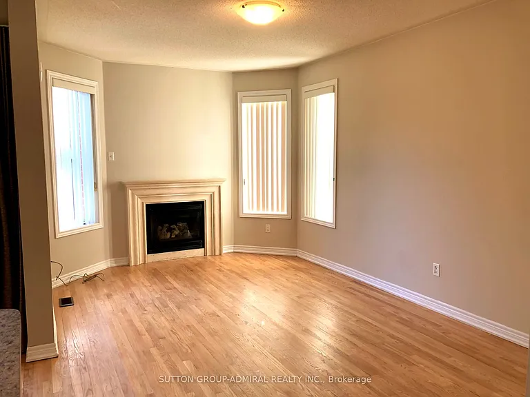 4 Stookes Cres — Photo 10