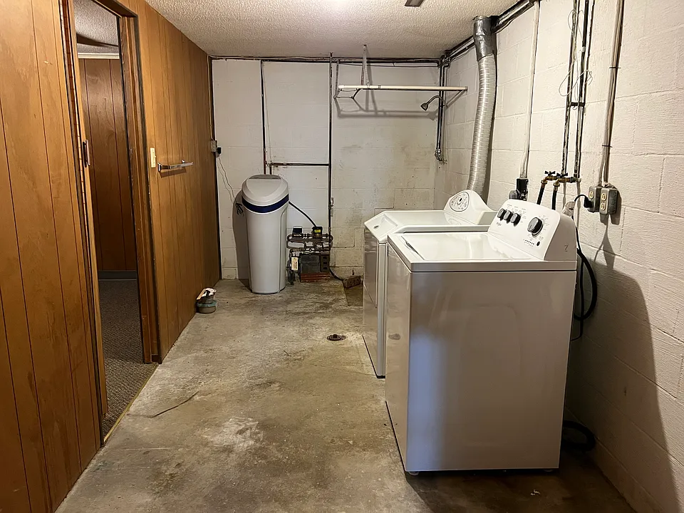 2666.Laundry Room