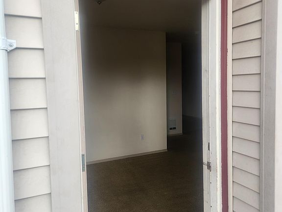 2nd image of 1301 Bonneville Ave #203