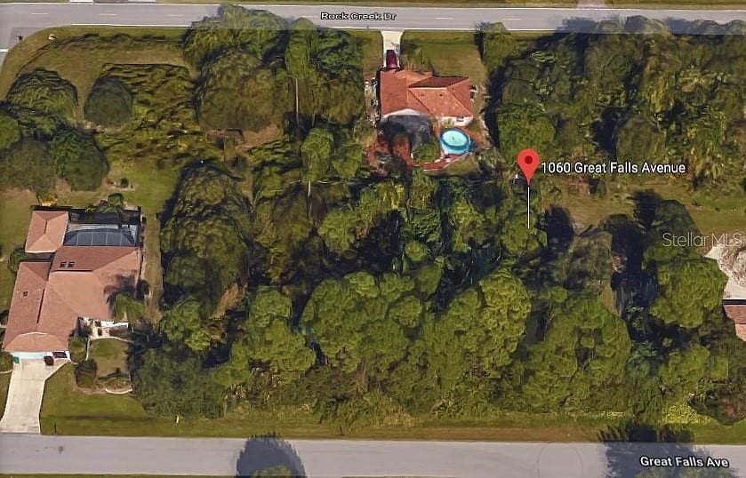 2nd image of 1060 Great Falls Ave