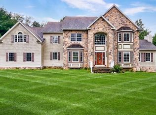 15 Berry Ct, Mount Olive Twp., NJ 07836