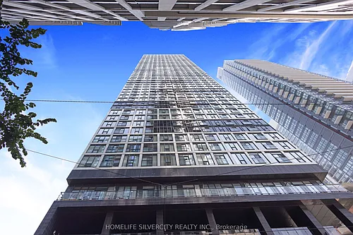 181 Dundas St E Photo 1