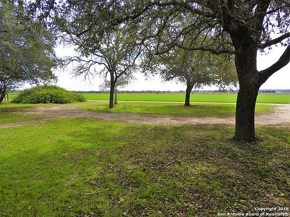 3rd image of 190 County Road 474