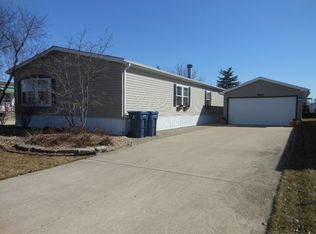 396 Marigold Cir, Matteson, IL 60443