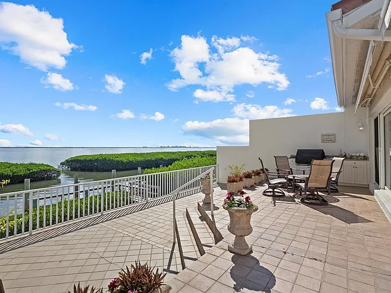 2254 Harbour Court Dr — Photo 52