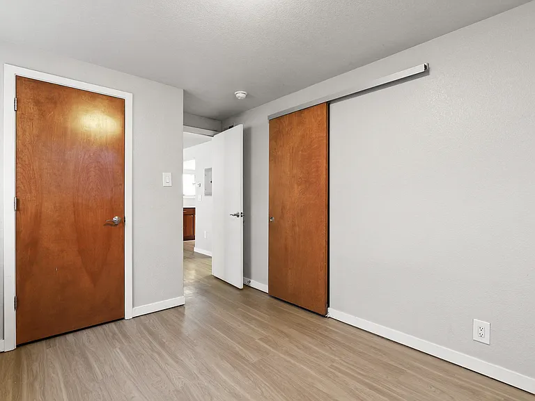 Mulberry Flats — Photo 17