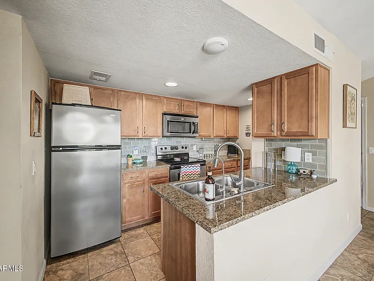 200 E Southern Ave #204 — Photo 8