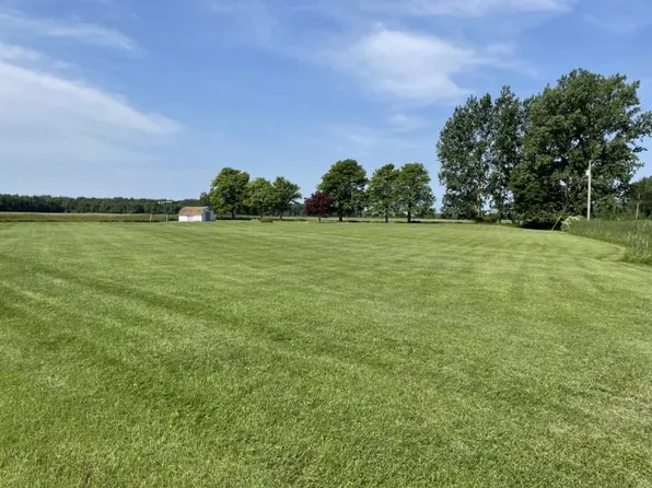 9950 Munford Rd, Harbor Beach, MI 48441