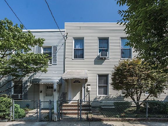 5th image of 5021 Celtic Ave #1