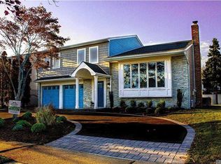 2761 Ellen Rd, Bellmore, NY 11710