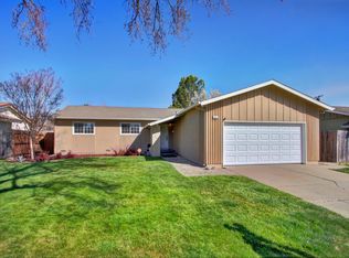8241 Cedar Crest Way, Sacramento, CA 95826