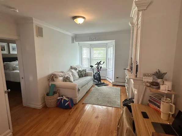 131 I St #3, South Boston, MA 02127